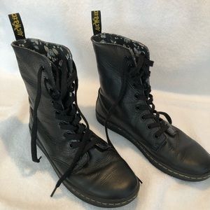 Dr. Martens women’s Boots